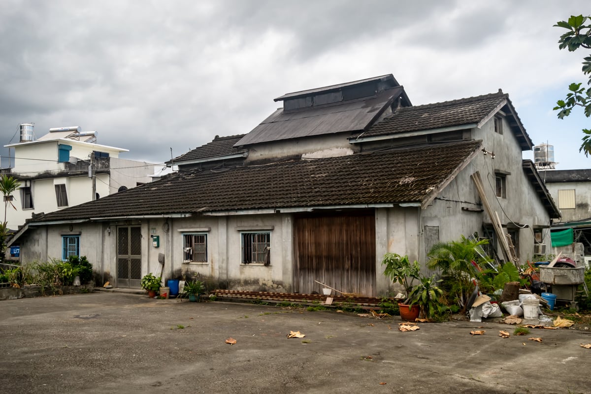 An Old Tobacco Barn in Nanhua Village