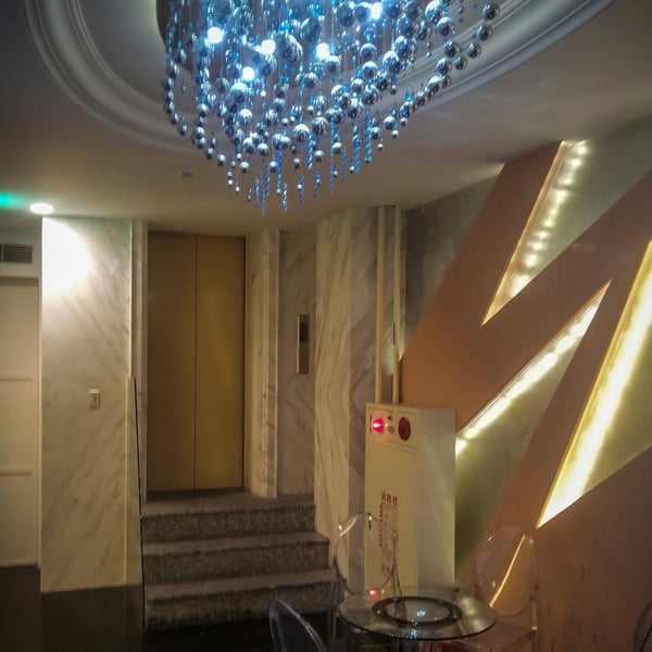 A surreal lobby in Zhongli