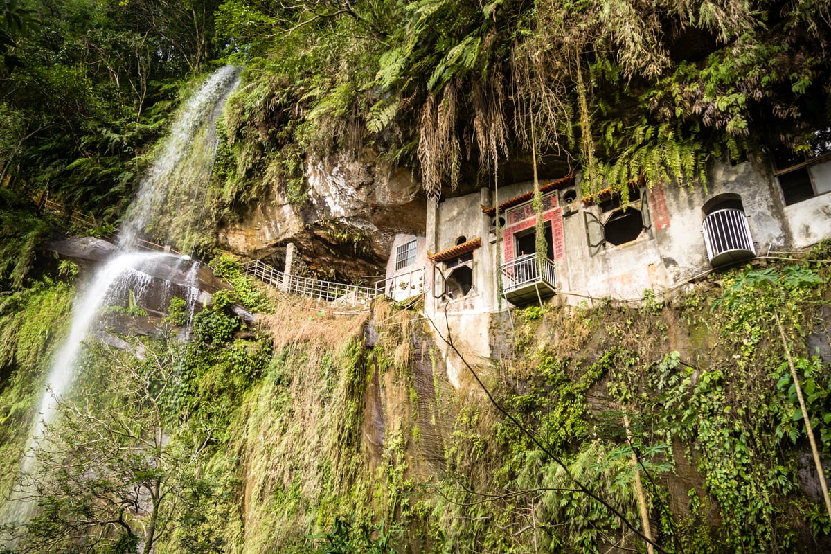 Wide View of the Temple and Waterfall at Yinhedong 銀河洞