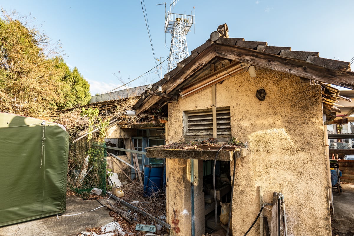 Back Exit at Nanhu Police Station (南湖派出所)