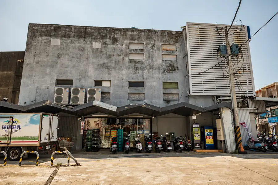 Zhunan Wanguo Theater