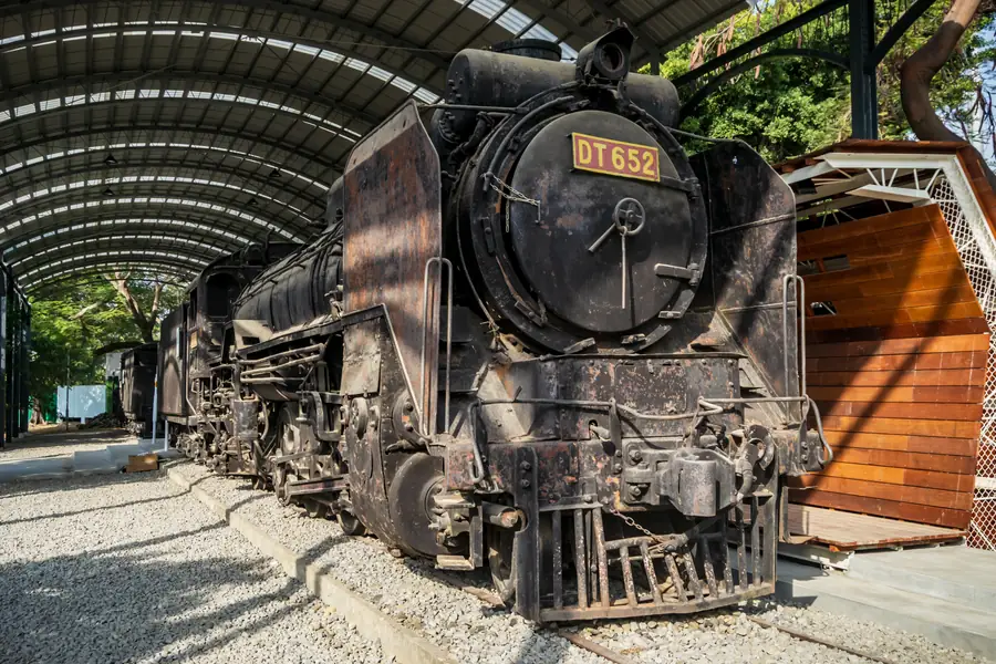 Tiyu Road Steam Locomotives