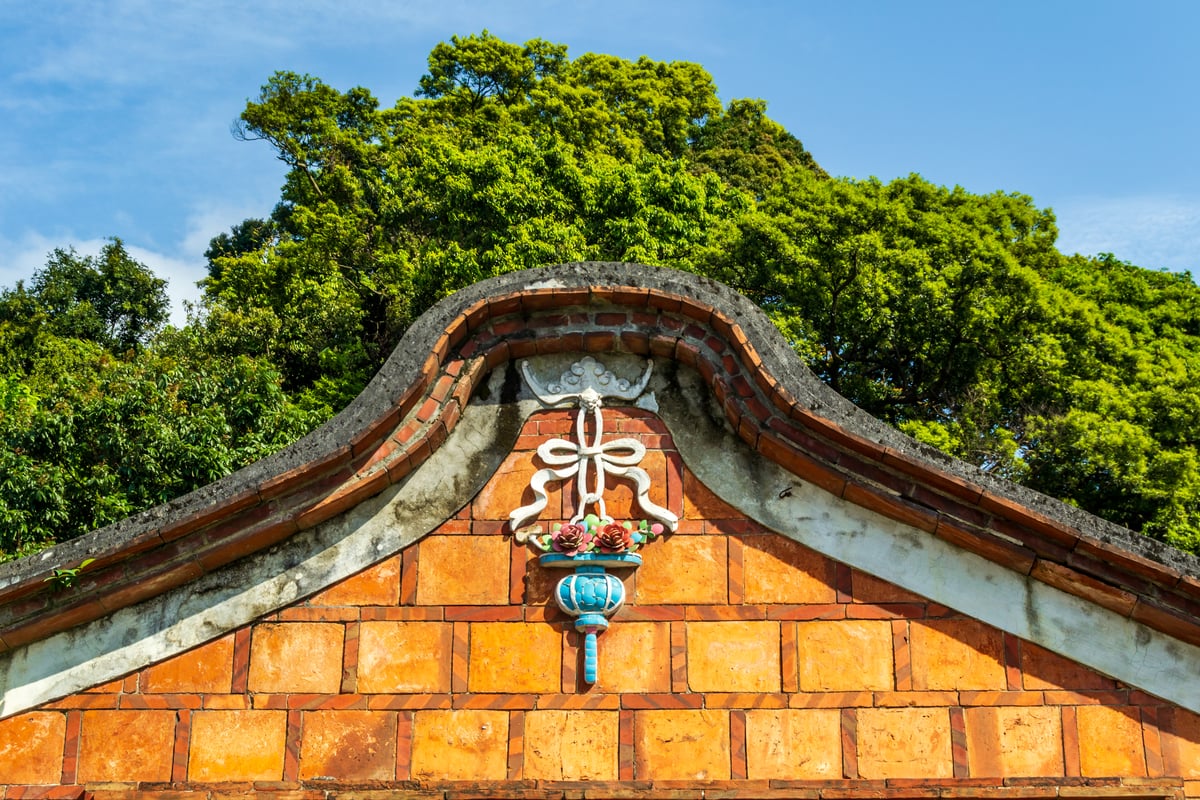 A Closer Look at the Right Wing of Yifang Old House (義芳居古厝)